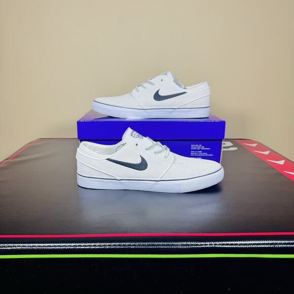 NEW NIKE MENS SB ZOOM JANOSKI OG + SKATEBOARDING SHOES FD6757 100 Size 12 - Picture 1 of 11